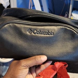 Leather traveling case